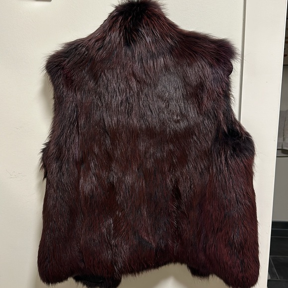 Real Fox Fur Vest Burgundy Color - Picture 5 of 6
